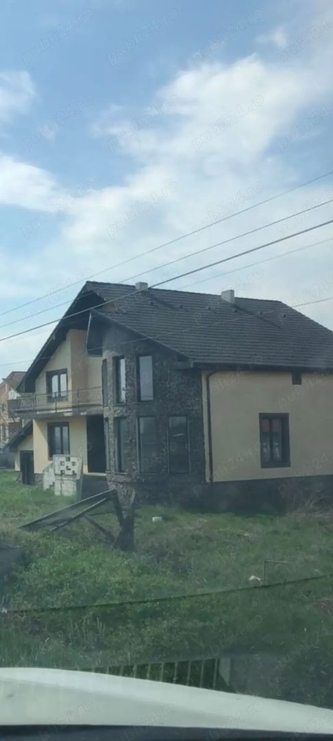 Casa de vantare - Pret 250.000   (Teren 15 Ari) - Poză 1