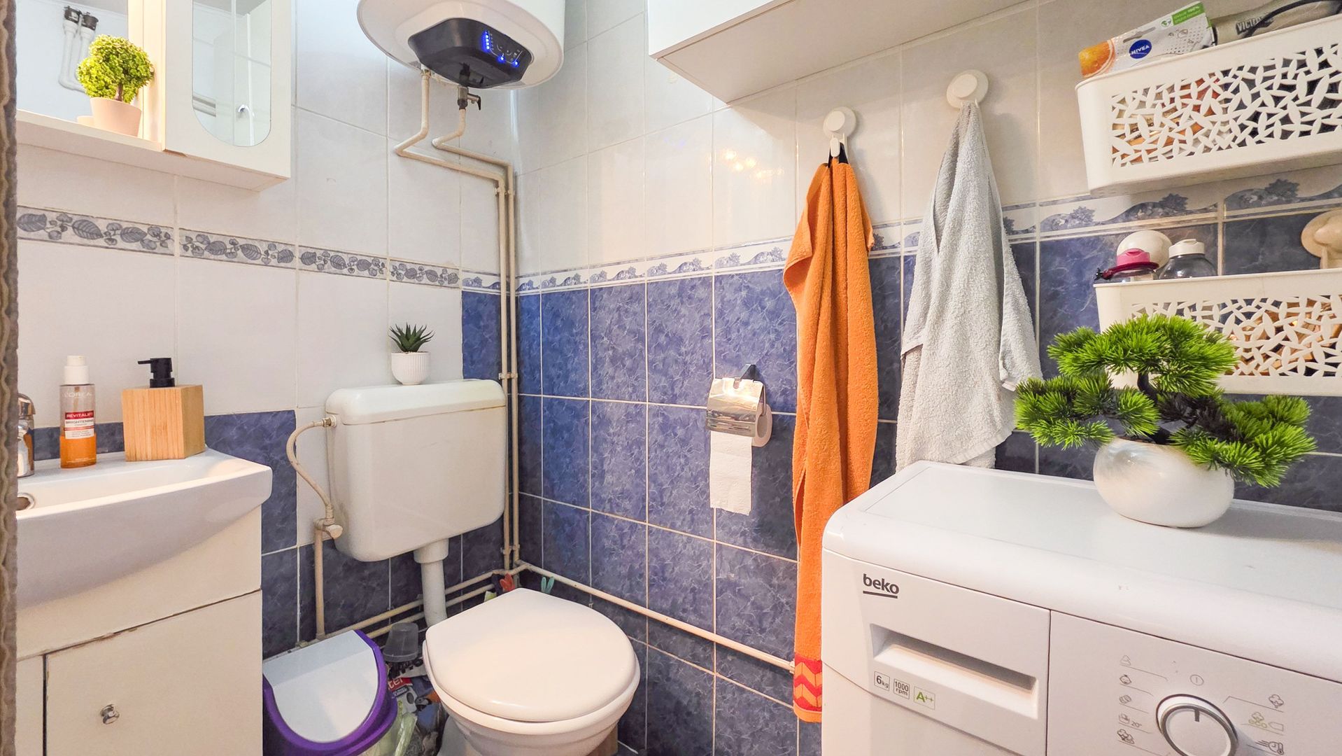 Casă de vânzare 2 camere  Mansarda + Pivnița - Belvedere - Poză 10