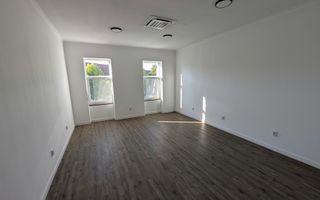 Apartament la casa 2 camere-etaj 1-Renovat complet-Central - Poză 1