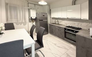 Închiriere Apartament 4 Camere Decomandate, Zona Iulius Mall - Poză 14