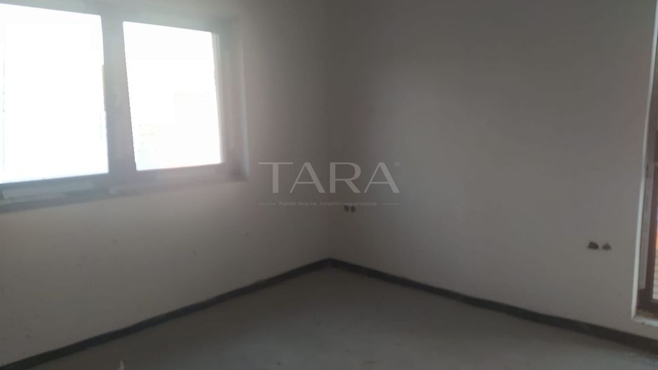 Casa de vanzare tip duplex in cartierul Europa,zona Bibescu - Poză 5