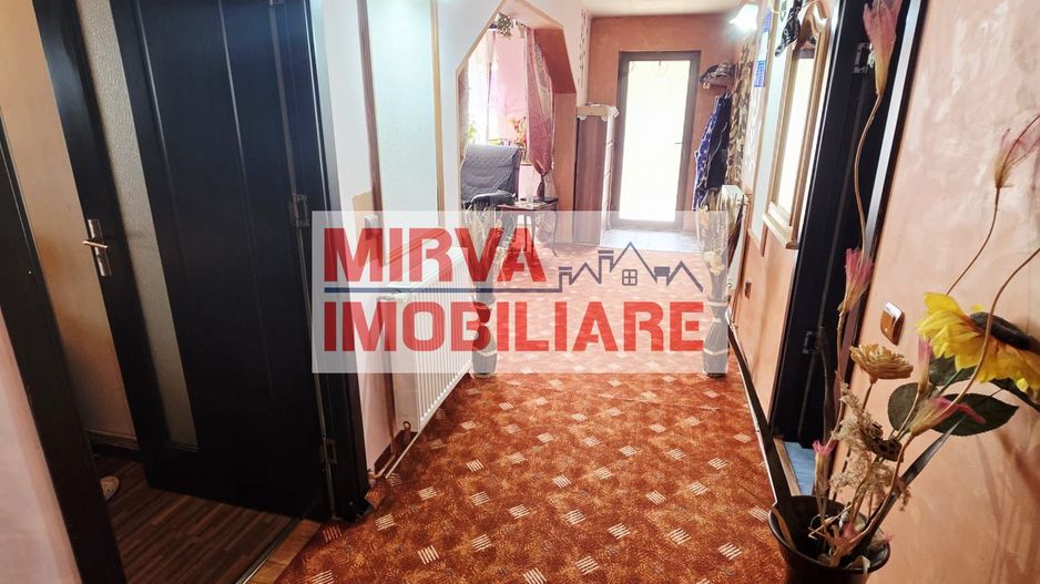 Casă 4 camere, 685 mp teren, renovată 2011 – Mănești, Zalhanaua - Poză 27