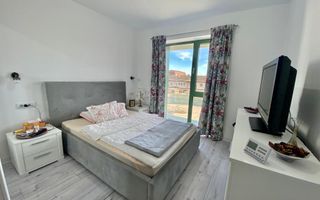 Apartament modern 2 camere, mobilat complet, balcon si parcare - Poză 3