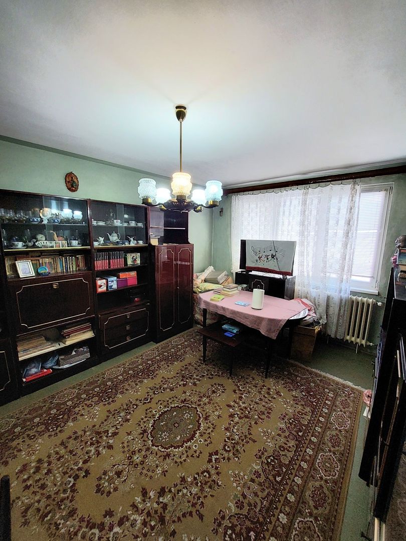 Apartament 2 camere necesita renovare Romancierilor, Drumul Taberei - Poză 2