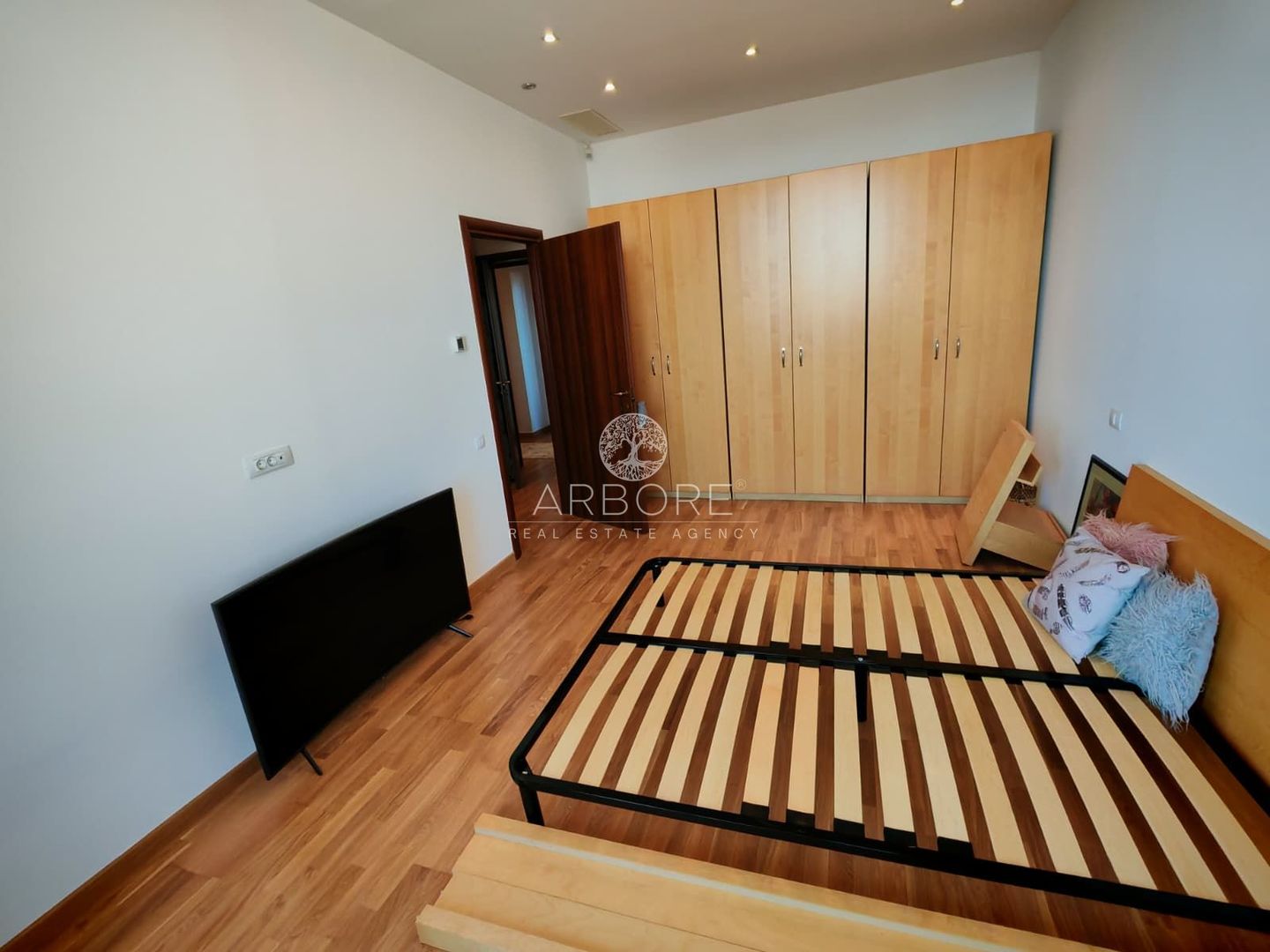 Penthouse 5 camere 250 mp lângă Ambasada SUA , zona Băneasa București - Poză 21