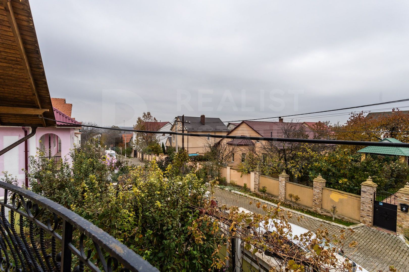 Vânzare, casă, 2 nivele, 6 camere, strada Luceafărul, Ciorescu - Poză 9