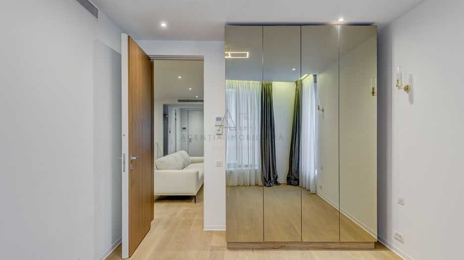 Elegant Duplex with Private Garden in One Aviatorilor Commission-Free - Poză 10