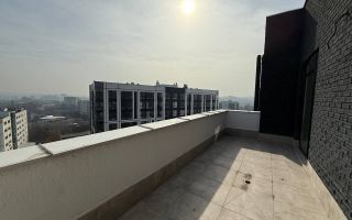 Vânzare, penthouse, 3 camere + living, strada Calea Ieşilor, Sculeni - Poză 1