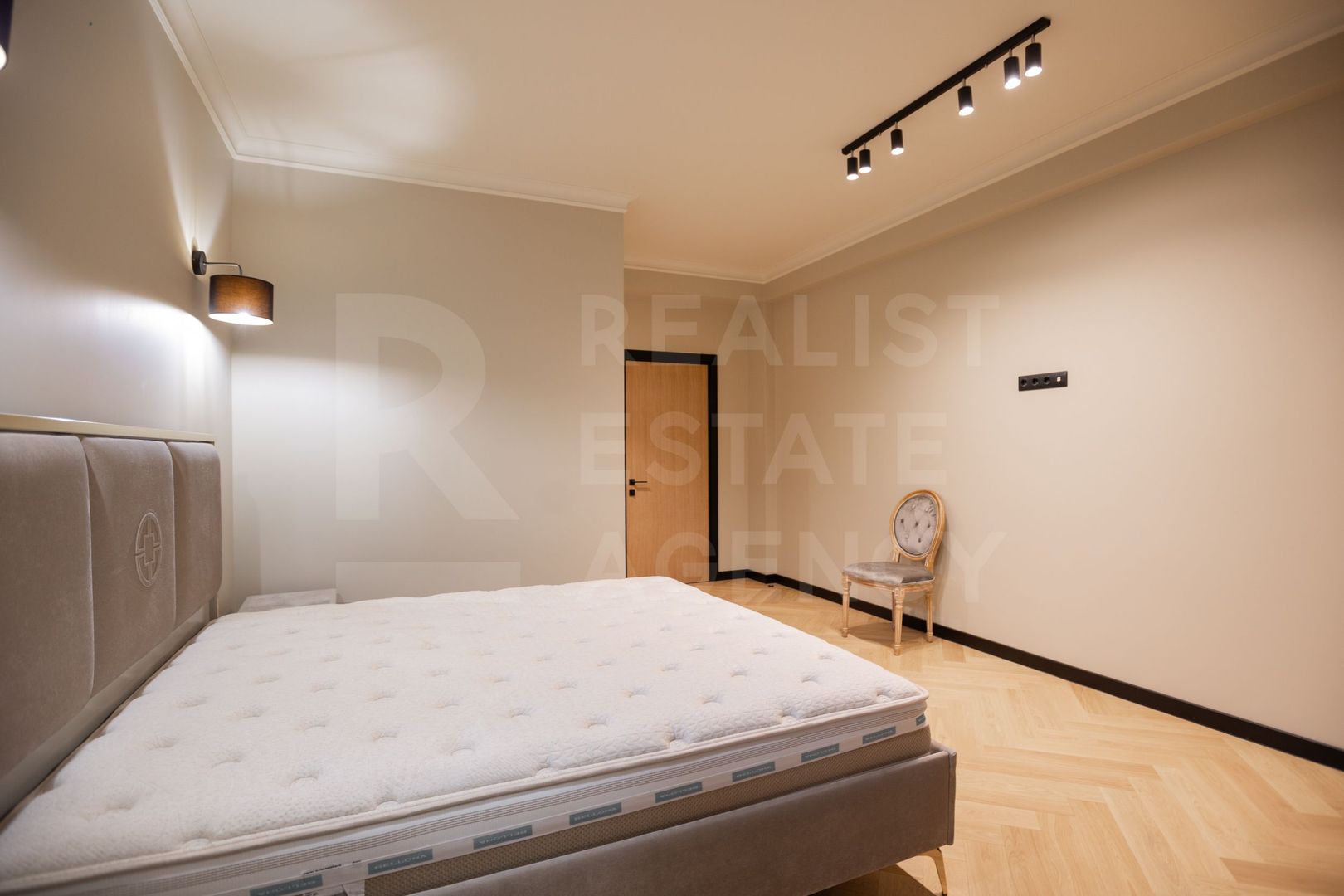 Chirie, apartament, 3 camere, strada Tricolorului, Centru - Poză 30