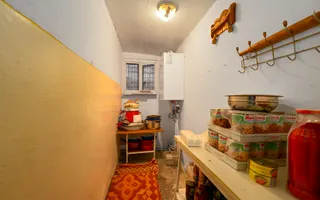 Casă în Roman, din cărămidă - Poză 13