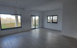 Duplex frumos cu arhitectura mediteraneana - Poză 5