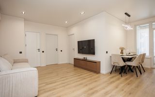 Vânzare, apartament, 2 camere, str. Regina Elizabeta, Durlești. - Poză 2
