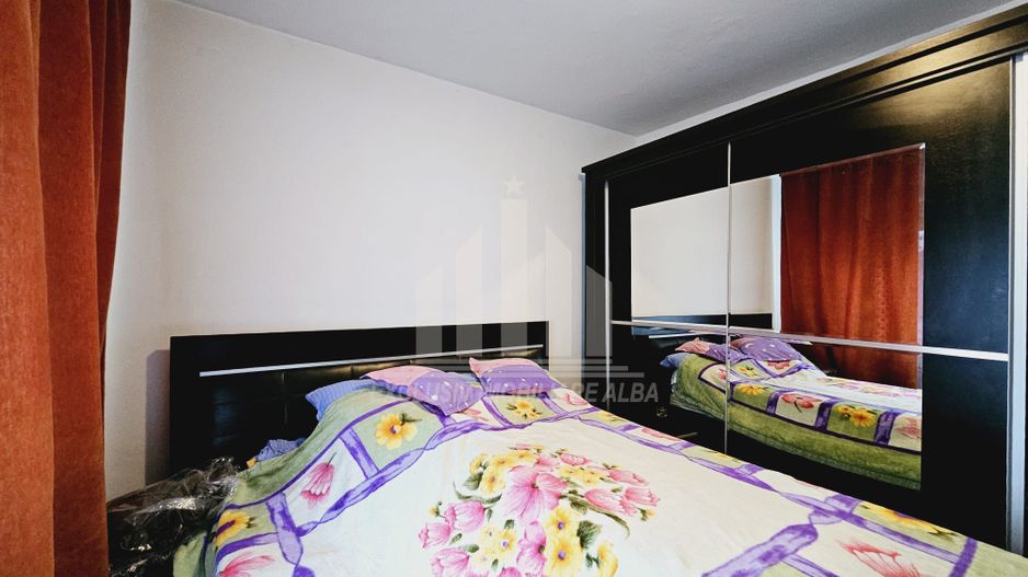 Apartament cu 3 camere decomandate, cartierul Industrial - Poză 4