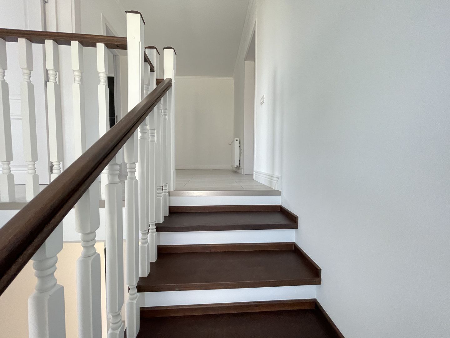 Duplex despartit prin spatiu tehnic - Poză 7