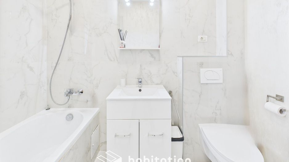 Apartament cochet și elegant, dressing generos,  la intrare in  Giroc - Poză 17