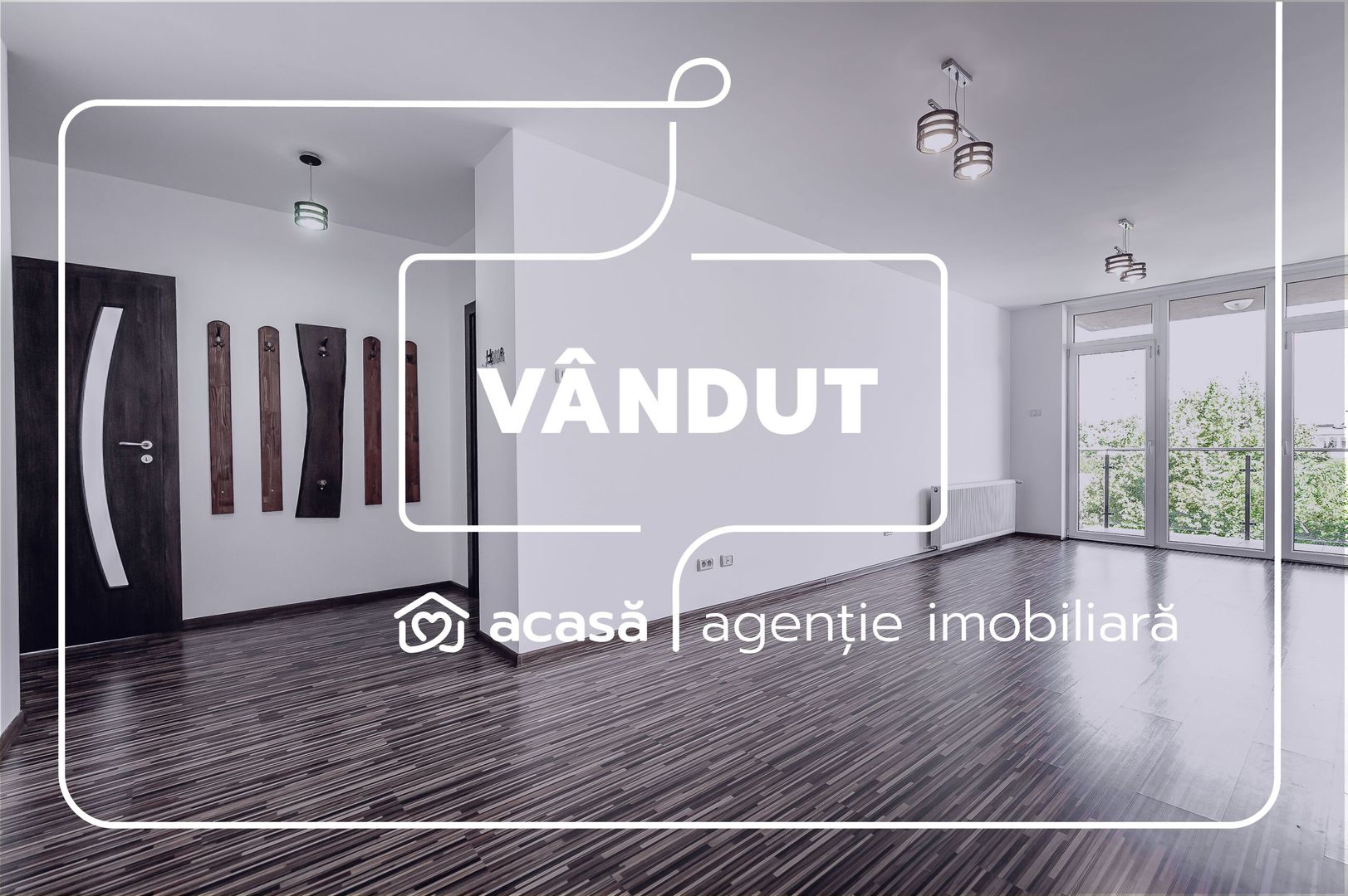 VÂNDUT! Apartament 3 camere și parcare. - Poză 1