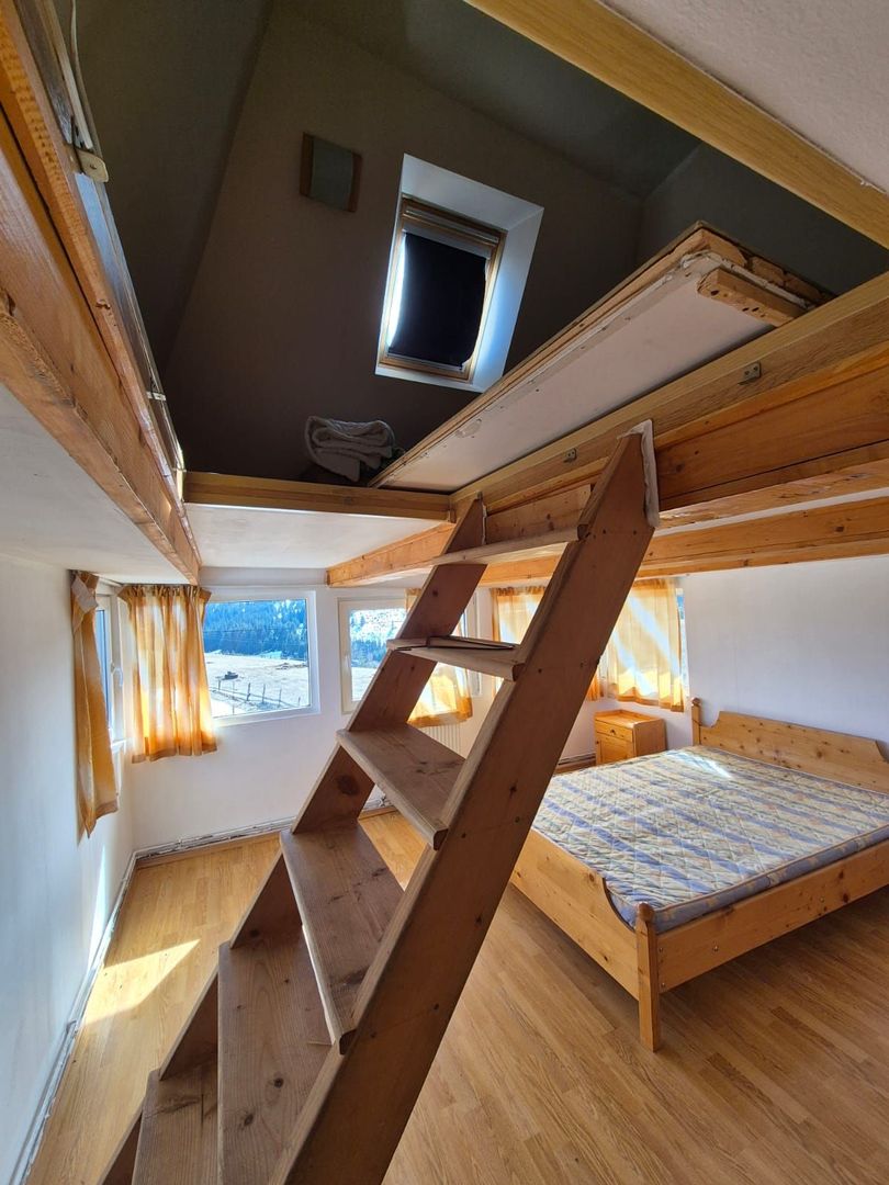 Exclusivitate - casa rustica, priveliste deosebita, 45 km de Brasov - Poză 9