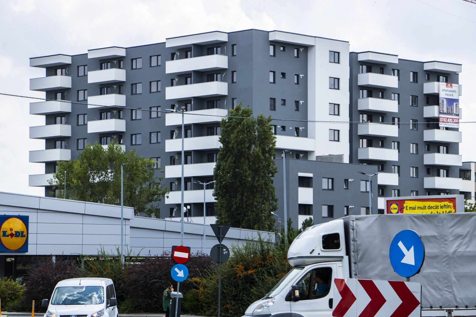 2 Camere, BUCATARIE INCHISA, balcon, mobilat/utilat, 5 minute Metrou, bloc nou - Poză 9