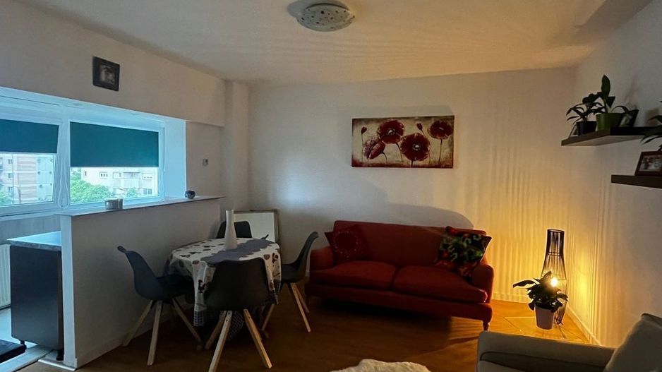 Apartament de vanzare - Poză 2