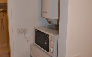 Studiou langa medicina cu scara interioara - Poză 15