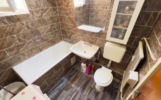 Apartament 4 Camere Teiul Doamnei Lacul Tei - Poză 14