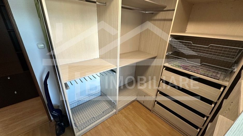 Apartament cu 3 camere, 90mp, decomandat, Zona EON - Poză 7