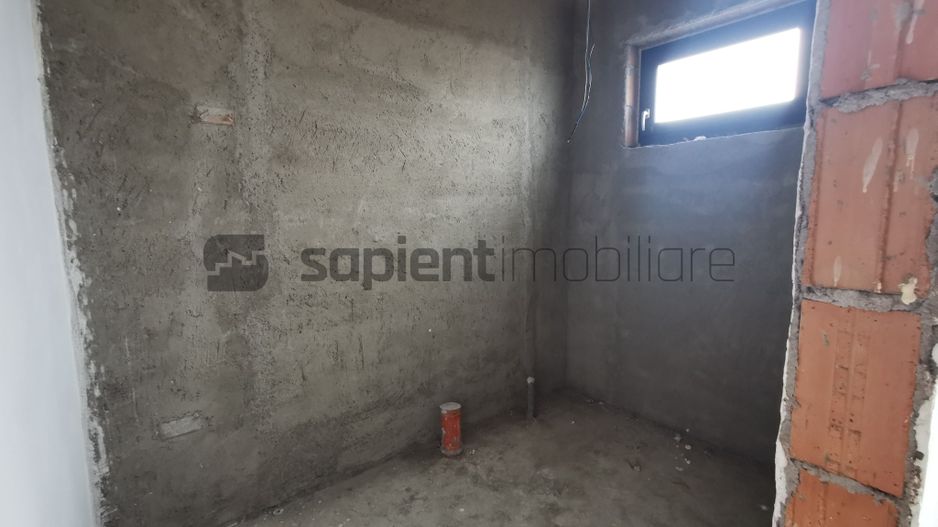 De vânzare casă cu 4 camere, la nivel semifinisat, Cihei - Poză 8