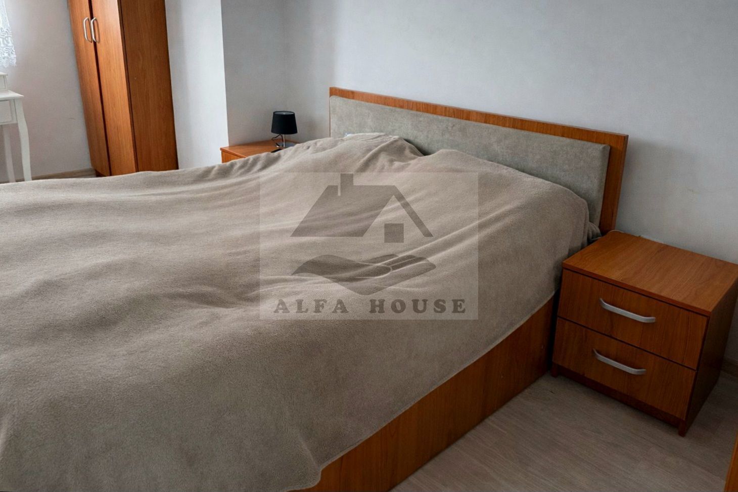 Apartament cu trei camere - locatie TOP , zona CORESI - Poză 11