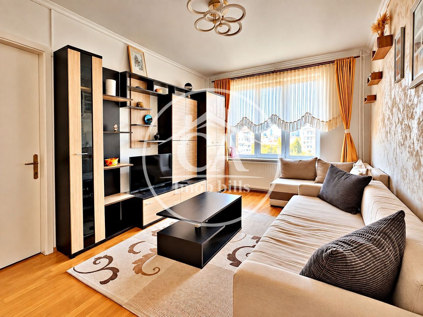Apartament cu 4 camere de închiriat în zona Rogerius, Oradea - Poză 2