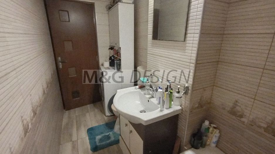 Vand   apartament spatios cu 3 camere, situat in zona SAGULUI - Poză 6