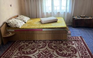 Casă de locuit cu 4 camere de vânzare în centrul satului, comuna Bivolari - Poză 5