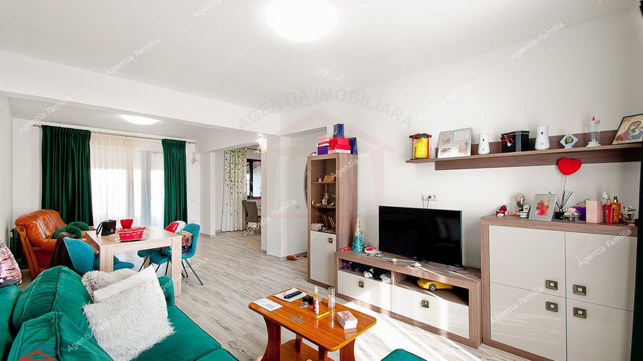 Vanzare vila modernă în Galati, cartierul Arcașilor, mobilata si utila - Poză 13