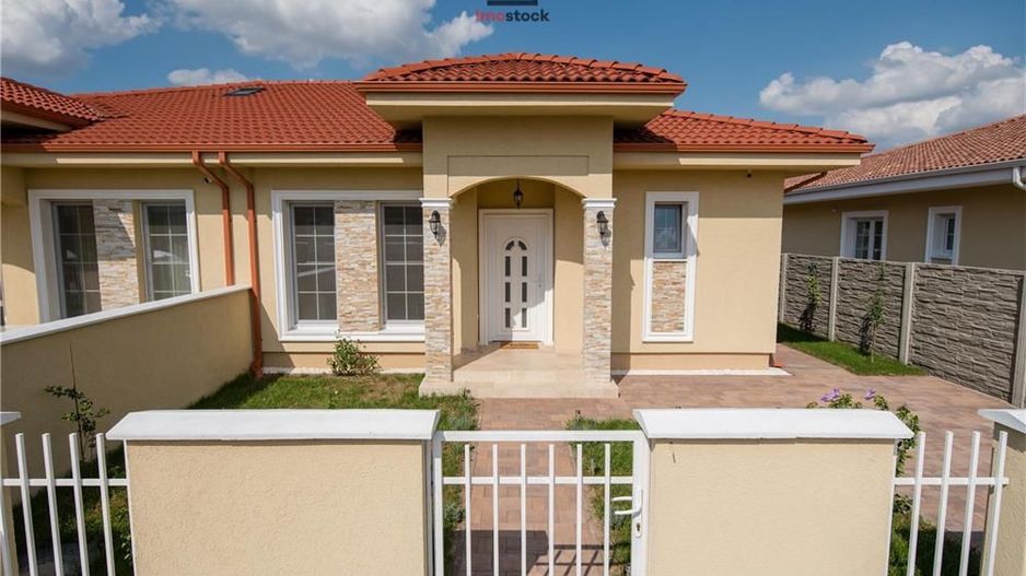 Duplex parter-finisat modern-comision 0 - Poză 1