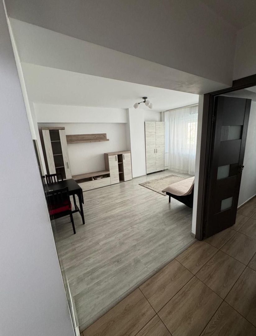 GARSONIERA TURDA, MOBILAT MODERN, BUCATARIE INCHISA, METROU 5 MINUTE - Poză 2