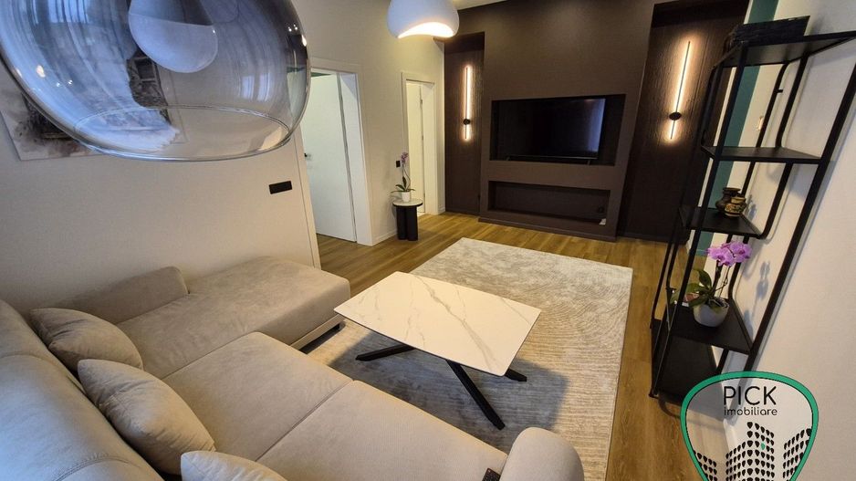 P 4224 - Apartament cu 2 camere în Târgu Mureș, Ultracentral, P-ța Trandafirilor - Poză 1