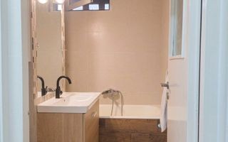 Apartament cu 3 camere, 2 balcoane, renovat complet în 2025. - Poză 8