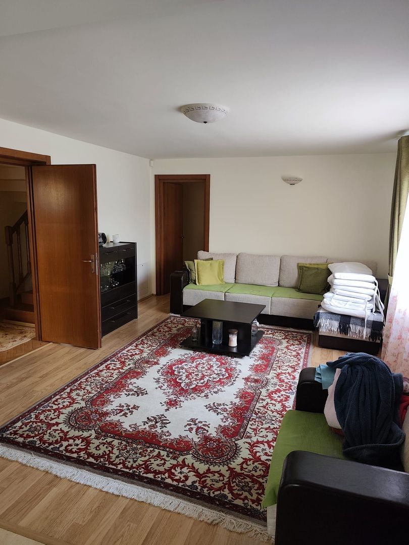 CASA FAMILIALA ZONA LIVEZENI ( cartierul Orizontului ) - Poză 10