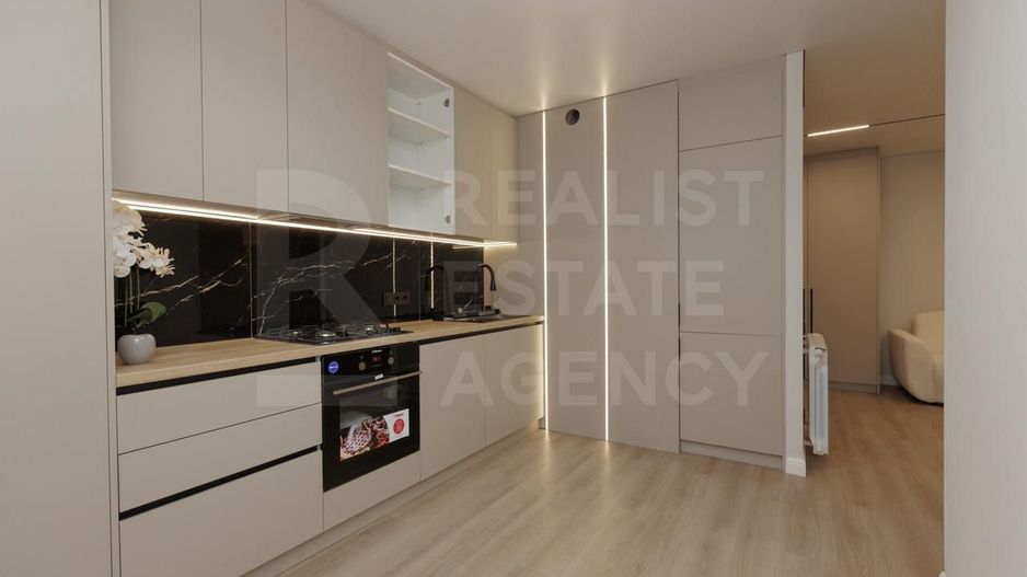 Vânzare, apartament, 4 camere, str. Vasile Lupu, Buiucani - Poză 1