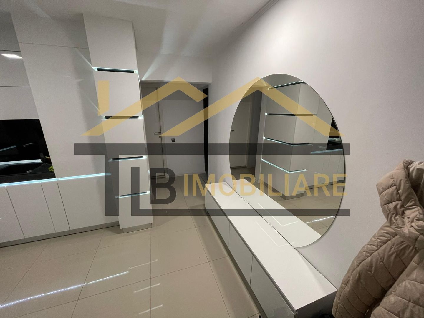 Apartament cu 2 camere, 54mp, Zona Unirii - Poză 8
