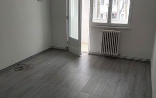Apartament 2 camere Mănăștur, etaj 1, renovare începută, ideal investi - Poză 2