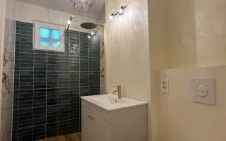 Disponibil imediat. Centrala proprie. Renovat integral - Poză 21