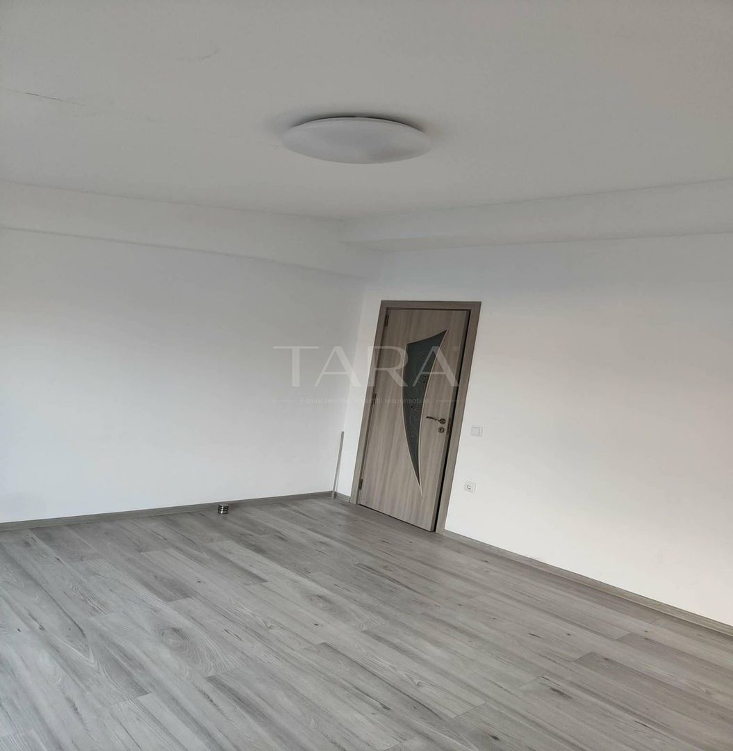 Apartament cu 1 cameră și balcon, mansardă în imobil cu 4 etaje. - Poză 3