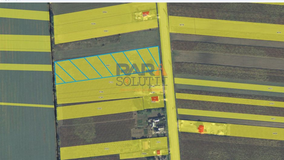 Teren 9969 mp, situat la E85, între două intrări pe autostrada A7 - Poză 1