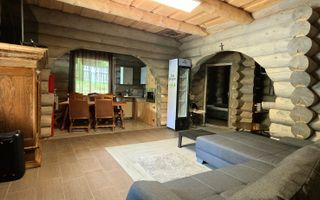 Cabană din lemn rotund, 210mp, ciubăr, jacuzzi, foișor, localitatea Băișoara - Poză 5