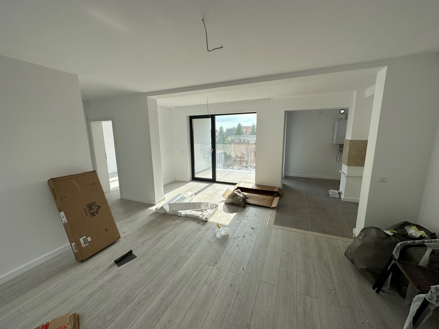 Apartament 3 camere la prima inchiriere - Poză 3