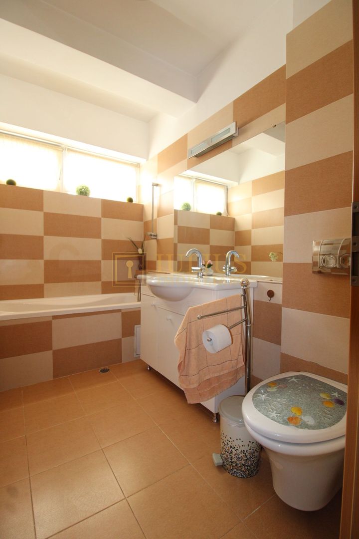 3 camere spatioase, 2 bai, balcon + loc de parcare cu acces controlat - Poză 16