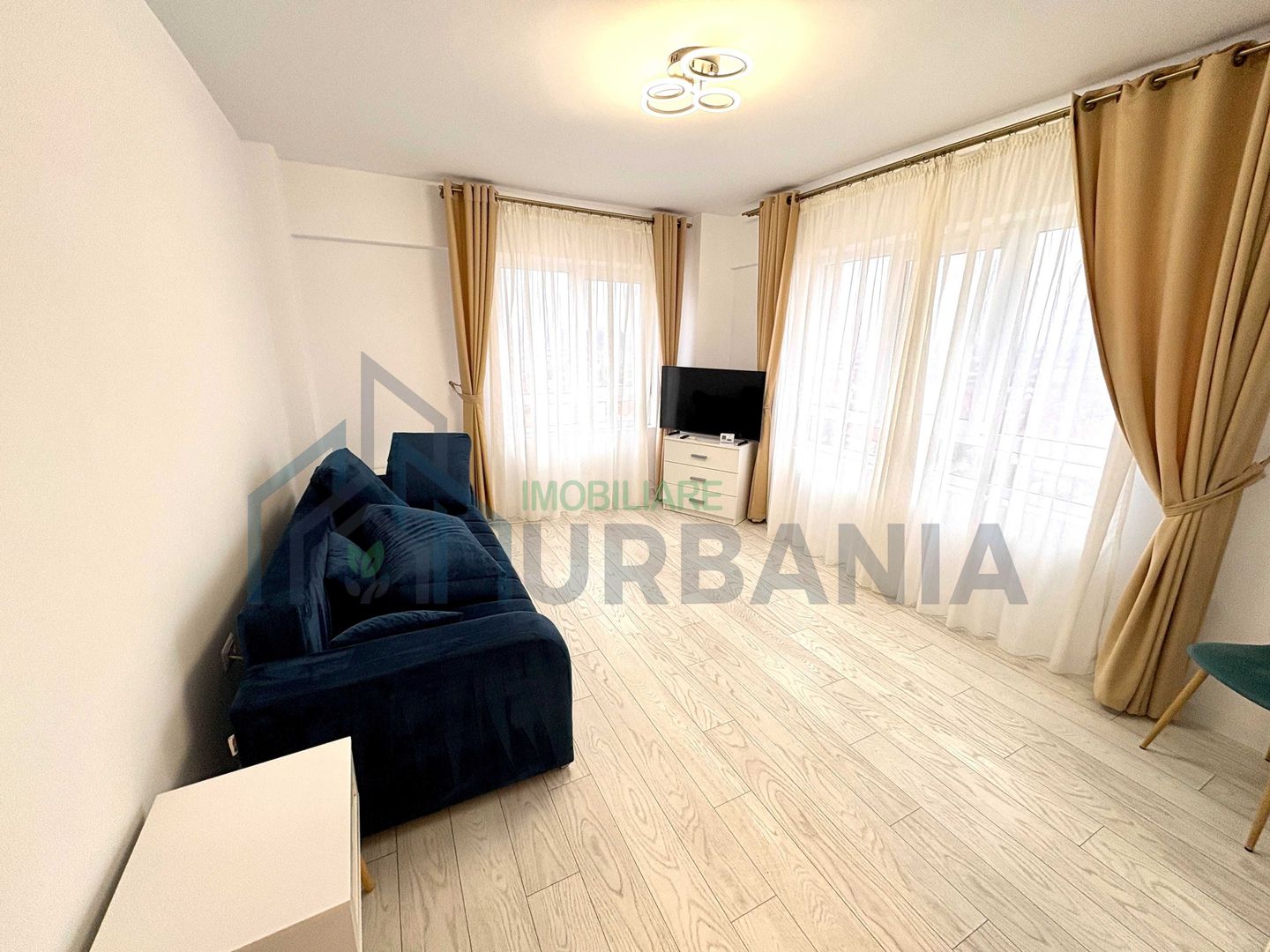 Chirie, Bloc Nou, O camera - Decomandat, Capat CUG - 330 EUR - Poză 1