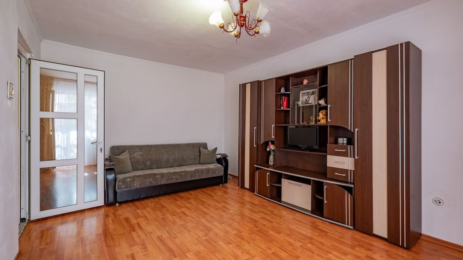 2 camere decomandate | Tomis III | Etaj 1 | Centrală proprie - Poză 2