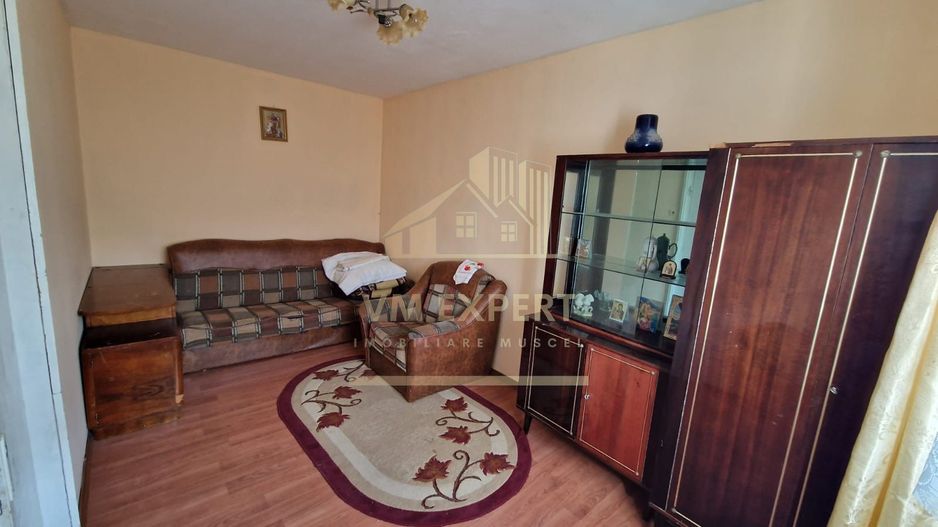APARTAMENT 2 CAMERE, ETAJ 2, CAMPULUNG, ZONA VISOI - Poză 2