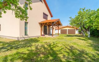 Vanzare Casa Noua Independenta Energetic în Stil Italian – Paulis - Poză 3